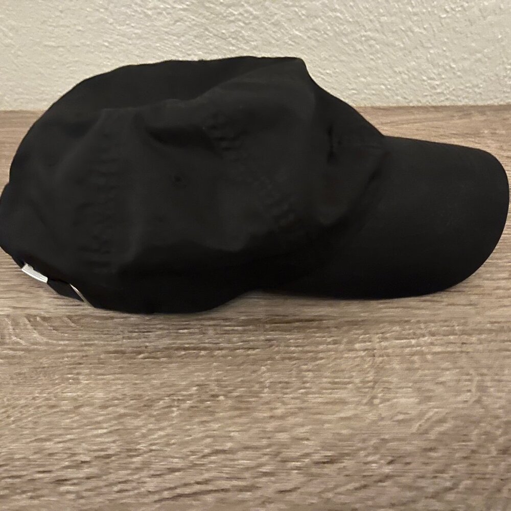 Everlane baseball cap - like new, never worn